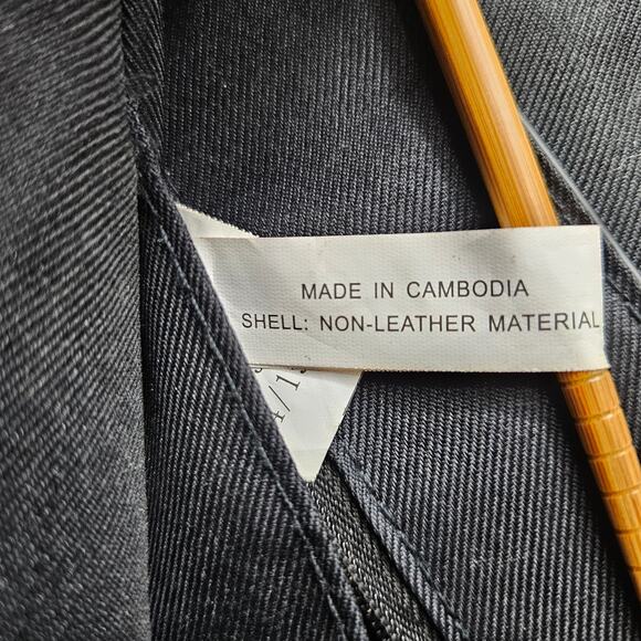 EUC A New Day Convertible Crossbody Vegan Leather Flap Closure Backpack Black - Picture 8 of 12